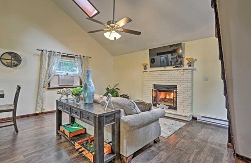 Tobyhanna House | Cozy Tobyhanna Escape Near Camelback Ski Resort