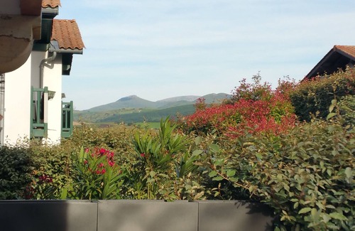 Saint-Pee-sur-Nivelle House | 10/10 Rated Semi-Detached House Near St Jean de Luz