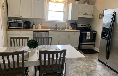 North Belmont House | Convenient Getaway: 15 Min from CLT Airport, Pet Friendly