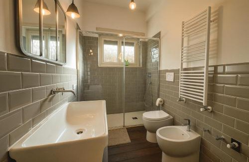 Rome Apartment | Relaxing Casa con Giardino Vaticano with Oceanfront Views