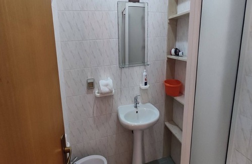 San Leo Apartment | Convenient Two-Room Apartment Near Tropea in Briatico