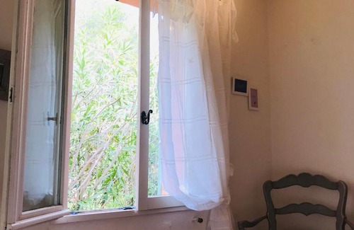 Le Puy-Sainte-Reparade Apartment | Discover a Private Country Retreat Near Aix-en-Provence