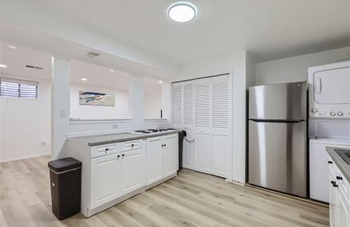 Montbello House | Cozy Downstairs Unit Near DIA - Pet Friendly Getaway