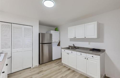 Montbello House | Cozy Downstairs Unit Near DIA - Pet Friendly Getaway