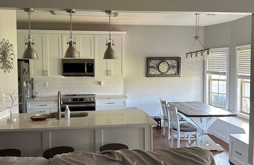 Northport House | Relaxing Getaway Near Downtown Tuscaloosa with Hot Tub
