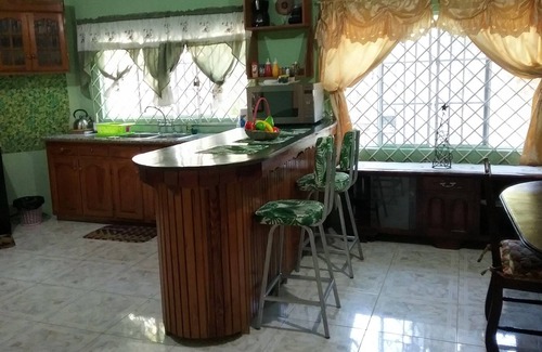 West Gate Hills House | Convenient 2-Bedroom Retreat with Ocean View & Kitchen