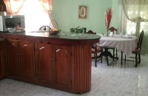 West Gate Hills House | Convenient 2-Bedroom Retreat with Ocean View & Kitchen