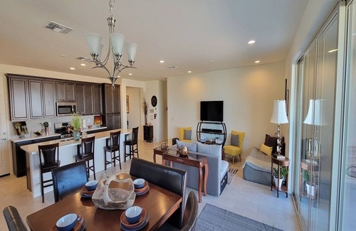 Tolleson House | Family-Friendly Retreat: 15 Mins to Super Bowl Fun!