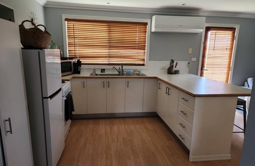 Daruka Apartment | Convenient Family Retreat Near CBD with Pet-Friendly Perks