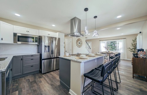 Rutherford House | Ideal Retreat: 15 Minutes to Hershey Park with Hot Tub
