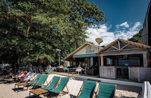 Ko Chang Resort | Relax at 15 Palms Beach Resort with Oceanfront Amenities