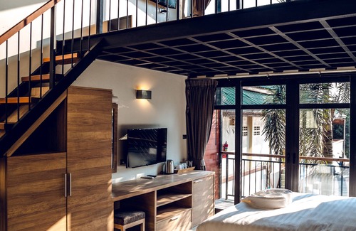 Ko Chang Hotel | Beachfront 15 Palms Resort: Family-Friendly & Rated 9.4