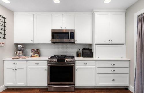 East Congress House | 15 person - Amazing Patio 5min - SOCO and St Elmo