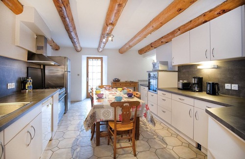 Saint-Andre Ski Chalet | Perfect Retreat: 15-Person Gîte with Sauna & Billiards