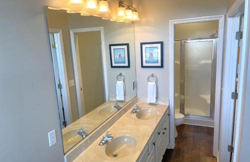 Bonito Boathouses House | Relax at 15 Quarterdeck Lane: Family-Friendly with Pool