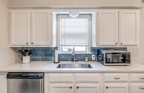 Central Oklahoma City House | Winter Retreat: Pet-Friendly Home with Fenced Backyard