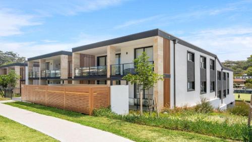Terrigal House | Experience The Ash Apartments Near the Beach for Families