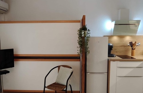 Frejus Port Apartment | Beachside Studio with Pool, Kitchen & 10/10 Guest Rating