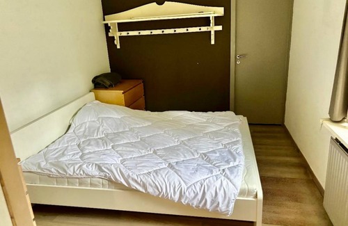Sint-Pieters-Woluwe Resort | 150 m² Private room ∙ 1 bedroom ∙ 2 guests