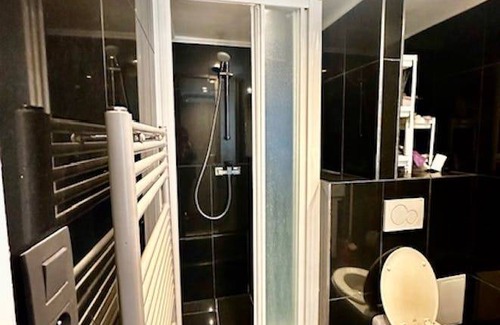 Sint-Pieters-Woluwe Resort | 150 m² Private room ∙ 1 bedroom ∙ 2 guests