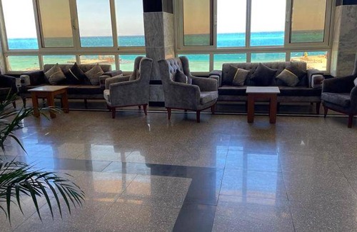 Corniche Road-Dahar Hotel | Pet-Friendly Hotel with Ocean Views and Pool Access