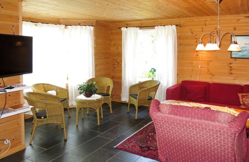 Lyngdal House | Spacious 5-Bedroom House for Families and Groups