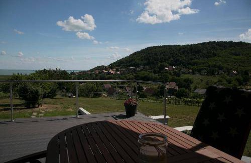 Szigliget Resort | Spacious 2-Bedroom Resort with Eco-Friendly Kitchen