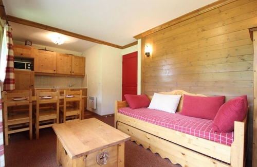 Val Cenis Apartment | Cozy Retreat with Mountain View, Pool & Fitness Center