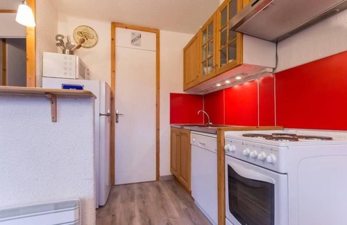 Montchavin Apartment | 150m from resort center, 1st floor, view valley, tv, ski locker, 65m², Montchavin La Plagne