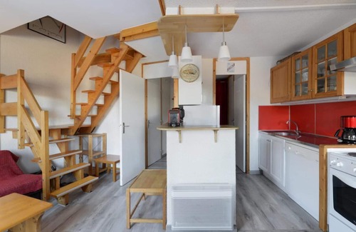 Montchavin Apartment | 150m from resort center, 1st floor, view valley, tv, ski locker, 65m², Montchavin La Plagne
