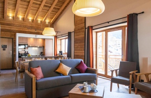 Lanslevillard Apartment | Convenient Getaway with Pool, Spa & Pet-Friendly Options