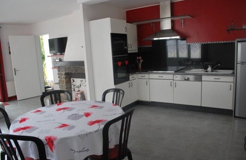 La Gueriniere Villa | Cozy Oceanfront House Steps from the Sea - Guest Rated 9.8