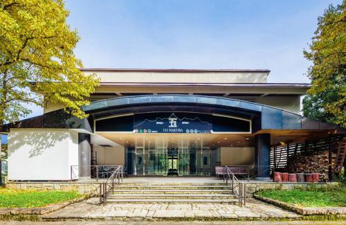 Iida Hotel | Elegant 151 Hakuba by Jade Group: Family-Friendly Retreat