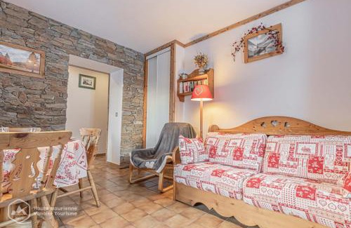 Lanslevillard Apartment | Pet-Friendly Retreat at 153 Rue des Rochers with Ocean View