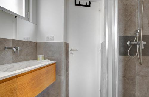 Quartier de la Salpetriere Apartment | Inviting 153 Suite Mylene - Family-Friendly Paris Apartment