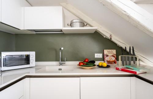Favaro Veneto Apartment | Pet-Friendly Haven: 153 Tulips Home with a 9/10 Rating