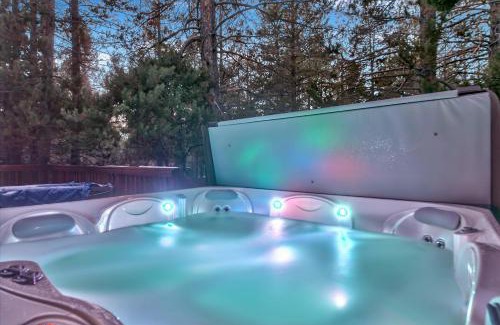 Country Club Estates House | 1540TS Snowy Owl Cabin