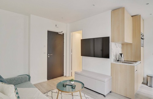 13th Arrondissement Apartment | Explore 156 Suite Marlene - Ideal Family Stay in Paris