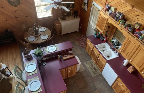 Mentone Cabin | Private Secluded Cabin with Ocean View & Spa - Rated 10/10