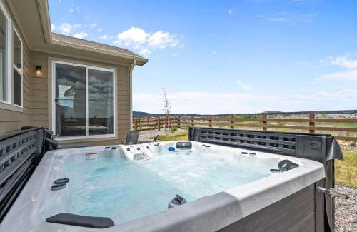 Monument House | 15754 Little Bluestem Rd