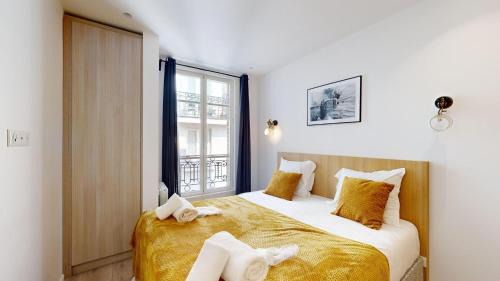 Quartier de la Salpetriere Apartment | Discover 158 Suite Jeremy - Ideal Family Retreat in Paris