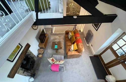 Kerridge Apartment | Pet-Friendly Retreat in Cheshire Village with Scenic Walks