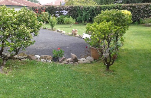 Ciboure Apartment | Relaxing Apartment in Basque Villa: Walk to the Beach