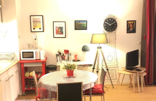 Bourg-Solvardiere Apartment | Convenient T2 Near Nantes with Balcony & Great Amenities