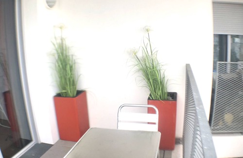 Bourg-Solvardiere Apartment | Convenient T2 Near Nantes with Balcony & Great Amenities