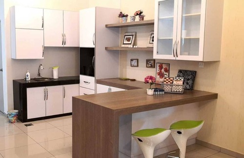 Tersusun Pundut House | Cozy 15P Lumut Home with Pool and Oceanfront Views