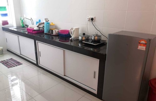 Tersusun Pundut House | Cozy 15P Lumut Home with Pool and Oceanfront Views