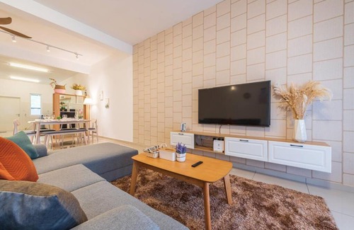 Bandar Sri Sendayan House | Ideal 15-Pax Stay in Seremban - Guest Rated: 9.8/10