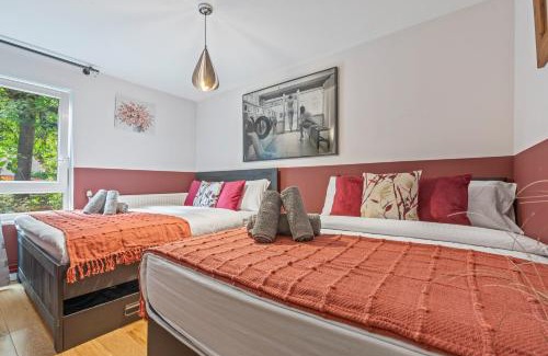 Chaucer Apartment | Discover 25% OFF Monthly Stays for Families & Pets!