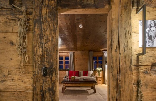 Lech am Arlberg Ski Chalet | 15TH CENTURY AUSTRIAN ARCHITECTURE IN THE SLOPES OF LECH
